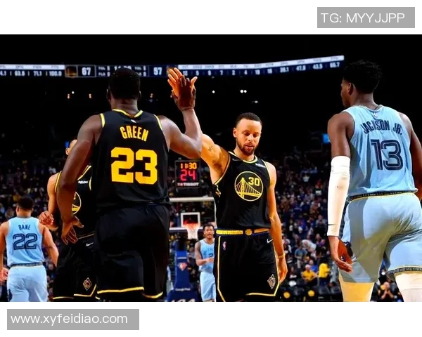 2015至2016赛季勇士与灰熊的激烈对决与精彩瞬间回顾