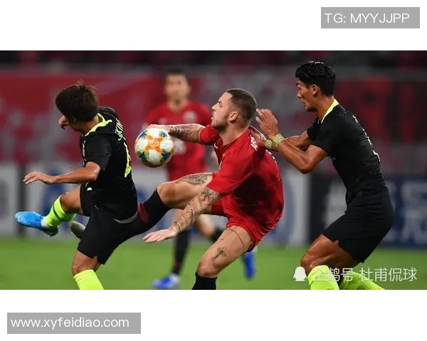 亚冠激战庆南与鹿岛争锋对决谁能在这场比赛中笑到最后